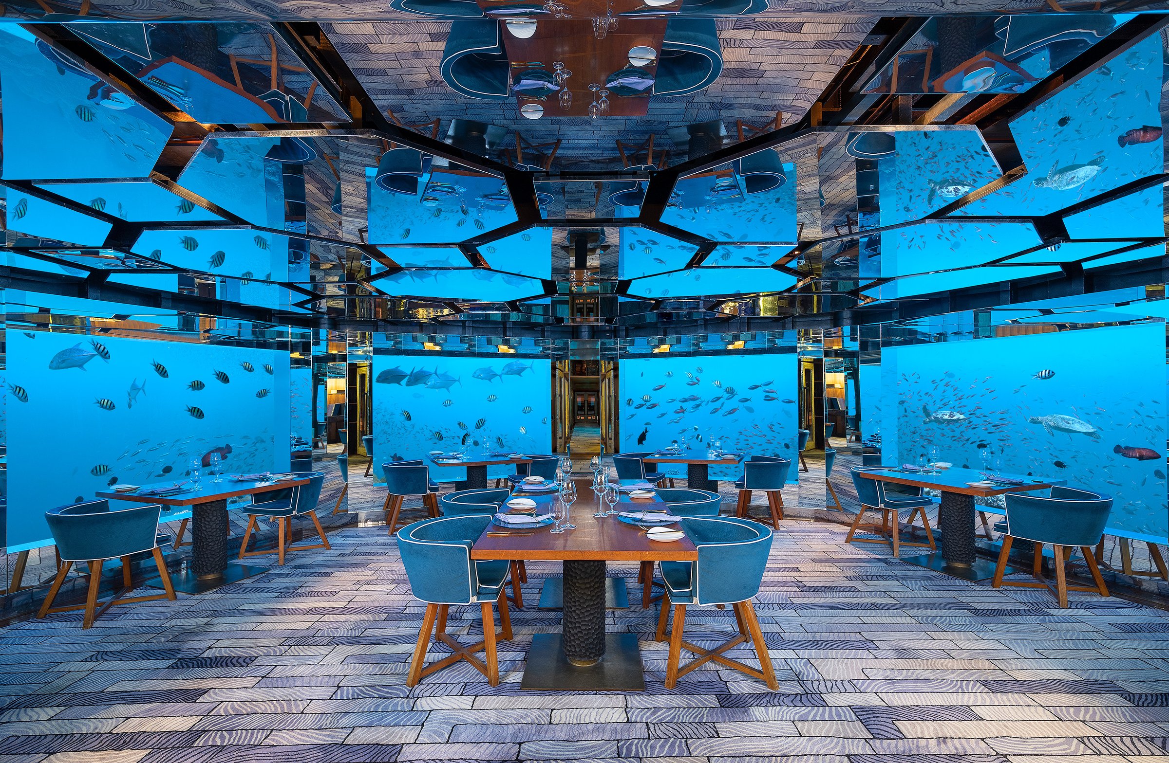 Anantara Kihavah — SEA underwater restaurant