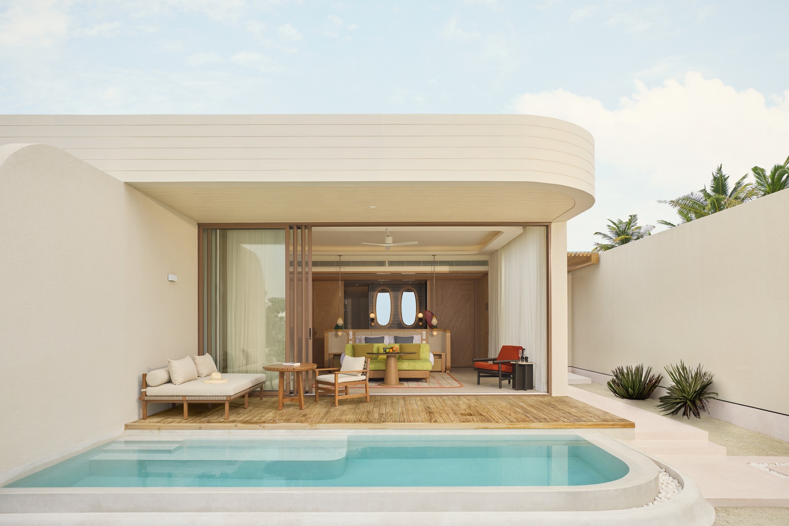 Sunrise Beach Pool Villa. Centara Grand Lagoon