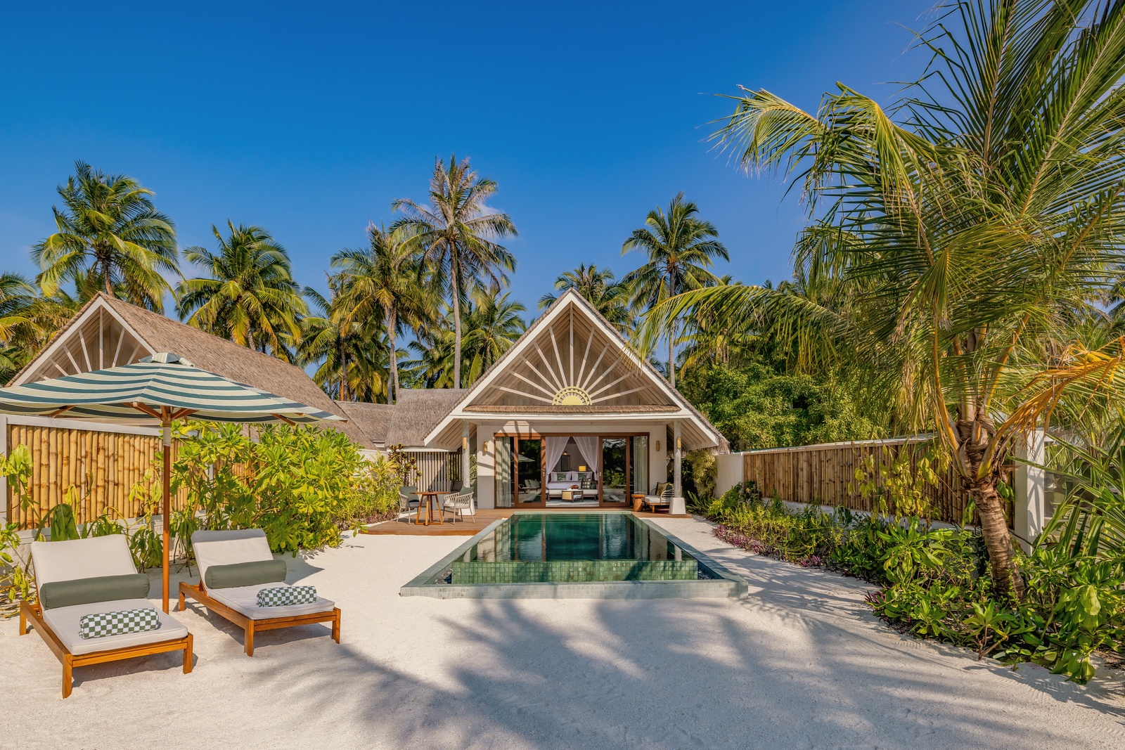 Sunset Beach Pool Villa. Rah Gili Maldives