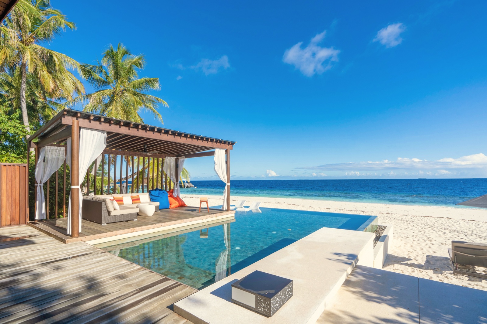 Deluxe Beach Pool Villa. Park Hyatt Maldives Hadahaa